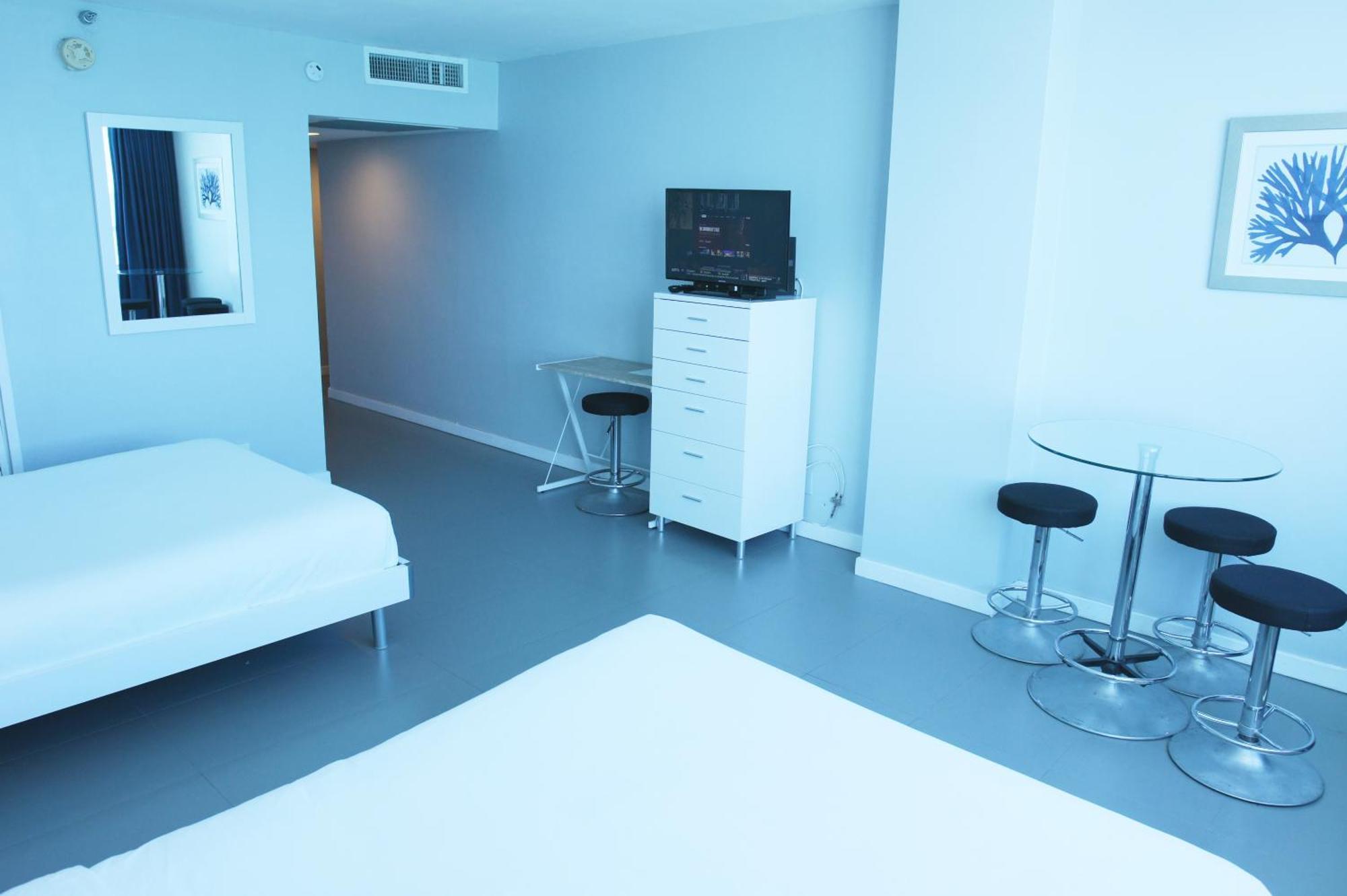 Castle 835 Oceanview Studio On Beach With Pool, Gym, Bars, And Free Parking Miami Beach Dış mekan fotoğraf
